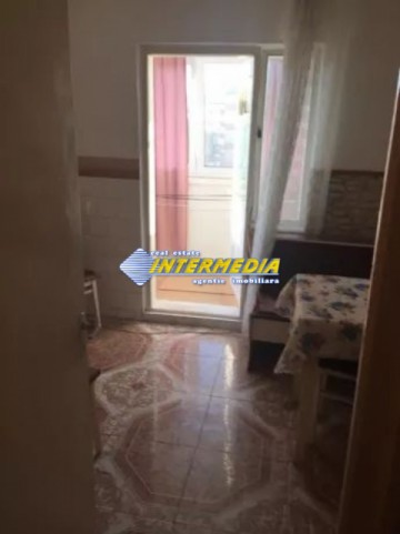 apartament-3-camere-decomandat-de-vanzare-cetate-alba-iulia-3
